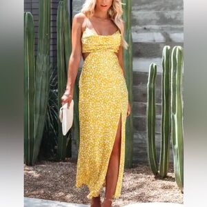 NEW VICI EL DORADO SATIN CUTOUT MAXI DRESS IN YELLOW FLORAL SZ S